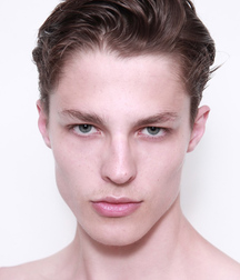 BRODIE SCOTT - CANADIAN RUNWAY MODEL 62cd81d31acac.jpg