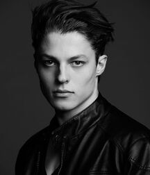 BRODIE SCOTT - CANADIAN RUNWAY MODEL 62cd81e9b7166.jpg