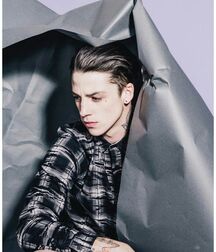 ASH STYMEST - ENGLISH MALE MODEL 62cec4995b73b.jpg