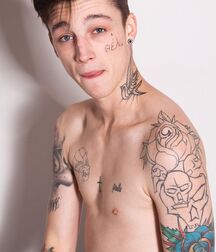 ASH STYMEST - ENGLISH MALE MODEL 62cec4a3b1308.jpg