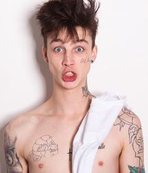 ASH STYMEST - ENGLISH MALE MODEL 62cec4a71e919.jpg