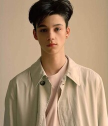 ASH STYMEST - ENGLISH MALE MODEL 62cec4b0e69e1.jpg