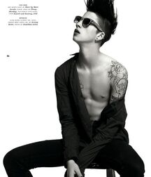 ASH STYMEST - ENGLISH MALE MODEL 62cec4bfd2153.jpg