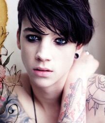 ASH STYMEST - ENGLISH MALE MODEL 62cec4c4c1678.jpg