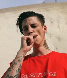 ASH STYMEST - ENGLISH MALE MODEL 62cec4ccd269a.jpg