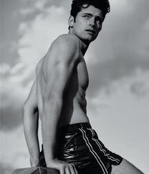 SEAN O’PRY - AMERICAN MODEL 62d159633a3a5.jpg