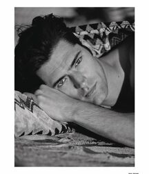 SEAN O’PRY - AMERICAN MODEL 62d15969f21df.jpg