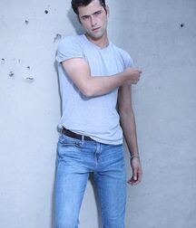 SEAN O’PRY - AMERICAN MODEL 62d159d1697e6.jpg