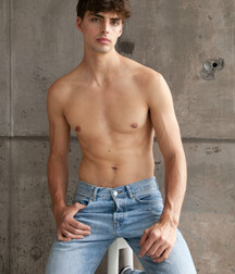 DAAN VAN DER DEEN - DUTCH MALE MODEL 62d21912f0f0f.jpg