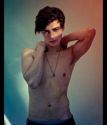 HUGH VIDLER - AUSTRALIAN MODEL 62d24adb82c20.jpg