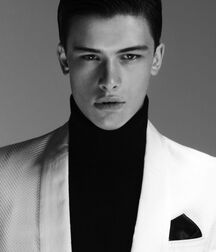 HUGH VIDLER - AUSTRALIAN MODEL 62d24b2348ed5.jpg