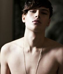 HUGH VIDLER - AUSTRALIAN MODEL 62d24b24de8bf.jpg