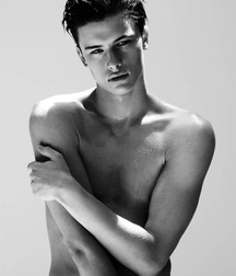 HUGH VIDLER - AUSTRALIAN MODEL 62d24b416a394.jpg