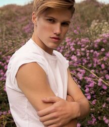 NICK TRUELOVE - AUSTRALIAN MALE MODEL 62d275feeefdd.jpg