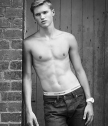 NICK TRUELOVE - AUSTRALIAN MALE MODEL 62d2760891675.jpg