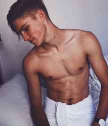 NICK TRUELOVE - AUSTRALIAN MALE MODEL 62d2766bdf90e.jpg