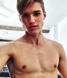 NICK TRUELOVE - AUSTRALIAN MALE MODEL 62d2767a943d8.jpg