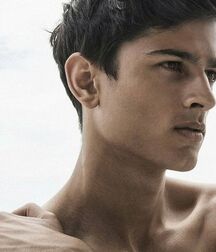 TARUN NIJJER - INDIAN MALE MODEL 62d35f66ec659.jpg
