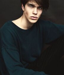 SAM STEELE - SPANISH MODEL 62d39d22412d3.jpg