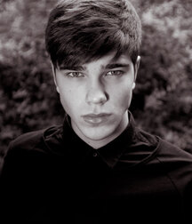 SAM STEELE - SPANISH MODEL 62d39d5a9618c.jpg