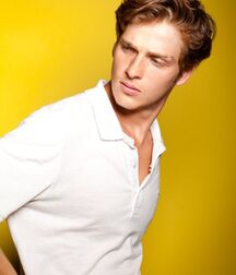 LUCAS MASCARINI - BRAZILIAN MALE MODEL 62d4011321960.jpg
