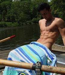VALERIU GUTU - MOLDOVIAN MODEL 62d52100ebca0.jpg