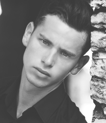 VALERIU GUTU - MOLDOVIAN MODEL 62d52153e544c.jpg