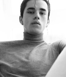 JACOB FORINASH - AMERICAN MODEL 62d934598ab27.jpg