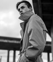 JACOB FORINASH - AMERICAN MODEL 62d9345d2ac5a.jpg