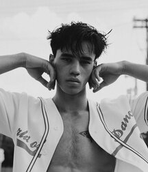 JACOB FORINASH - AMERICAN MODEL 62d93471f3411.jpg