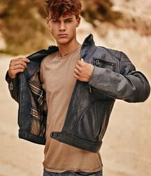 JAKOB LUSTER - GERMAN MALE MODEL 62da8f35503d8.jpg