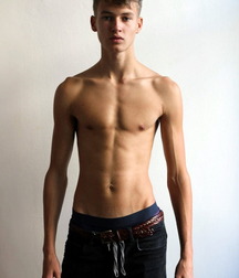 FREDERIK RUEGGER - GERMAN FASHION MODEL 62dba65cacd82.jpg