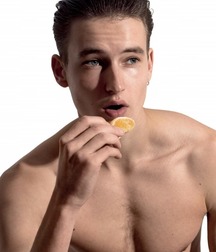 FREDERIK RUEGGER - GERMAN FASHION MODEL 62dba6622ae68.jpg