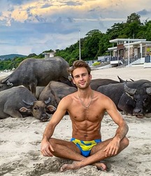 ALEXANDER TAPTSOV - BELARUS MALE MODEL 62dc19b894040.jpg