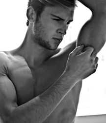 ALEXANDER TAPTSOV - BELARUS MALE MODEL 62dc1aa7db056.jpg