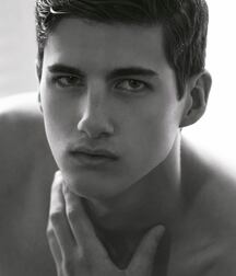 ALEX BARBER 62e5f96b8d4d9.jpg