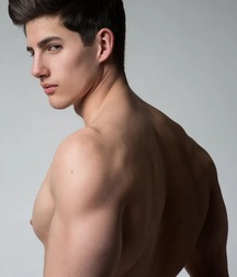 ALEX BARBER 62e5f9aa3bcb9.jpg