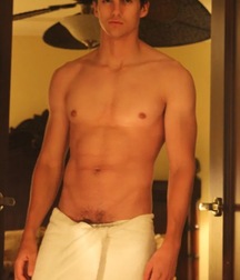 ALEX BARBER 62e5f9cce36a5.jpg