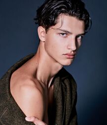 Romain Hamdous - French Model 62e6226977c6e.jpg