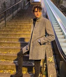 Romain Hamdous - French Model 62e6227ddc70f.jpg