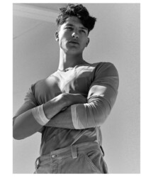 Romain Hamdous - French Model 62e622d53f865.jpg
