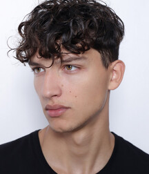 Romain Hamdous - French Model 62e622e5b9e2e.jpg