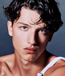 Romain Hamdous - French Model 62e623405d540.jpg