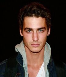 MATTHEW COATSWORTH - CANADIAN MALE MODEL 62ea55d417141.jpg