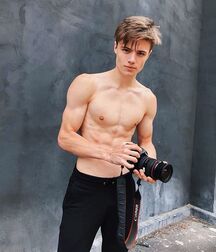 Daniel Vegas - Russian Male Model 62ea6f80203bb.jpg
