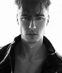 IGOR DREAGLA - MOLDOVIAN MODEL   62ee039dc2f3b.jpg