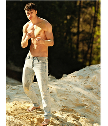 ONDREJ MOKOS - SLOVAKIAN MODEL  PYRRHOS 62ef4f0d45afa.jpg