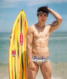 IGOR DENALI - BRAZILIAN MODEL 62ef8dd783161.jpg