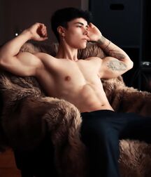 IGOR DENALI - BRAZILIAN MODEL 62ef8dec46c2c.jpg