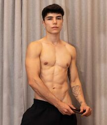 IGOR DENALI - BRAZILIAN MODEL 62ef8deedeb54.jpg